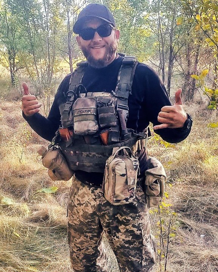 Известный певец, который служит в ВСУ, сказал, что думает о мобилизации артистов